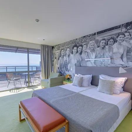 Excelsior Hotel 4*