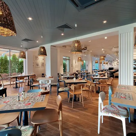 Excelsior Golden Sands