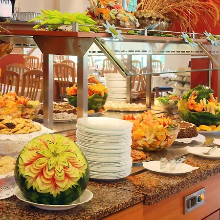 מלון Excelsior 4*