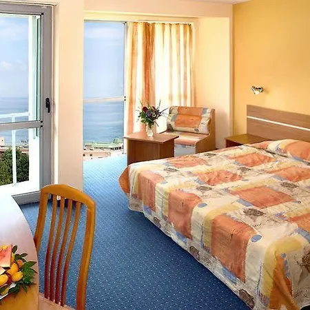Excelsior Golden Sands